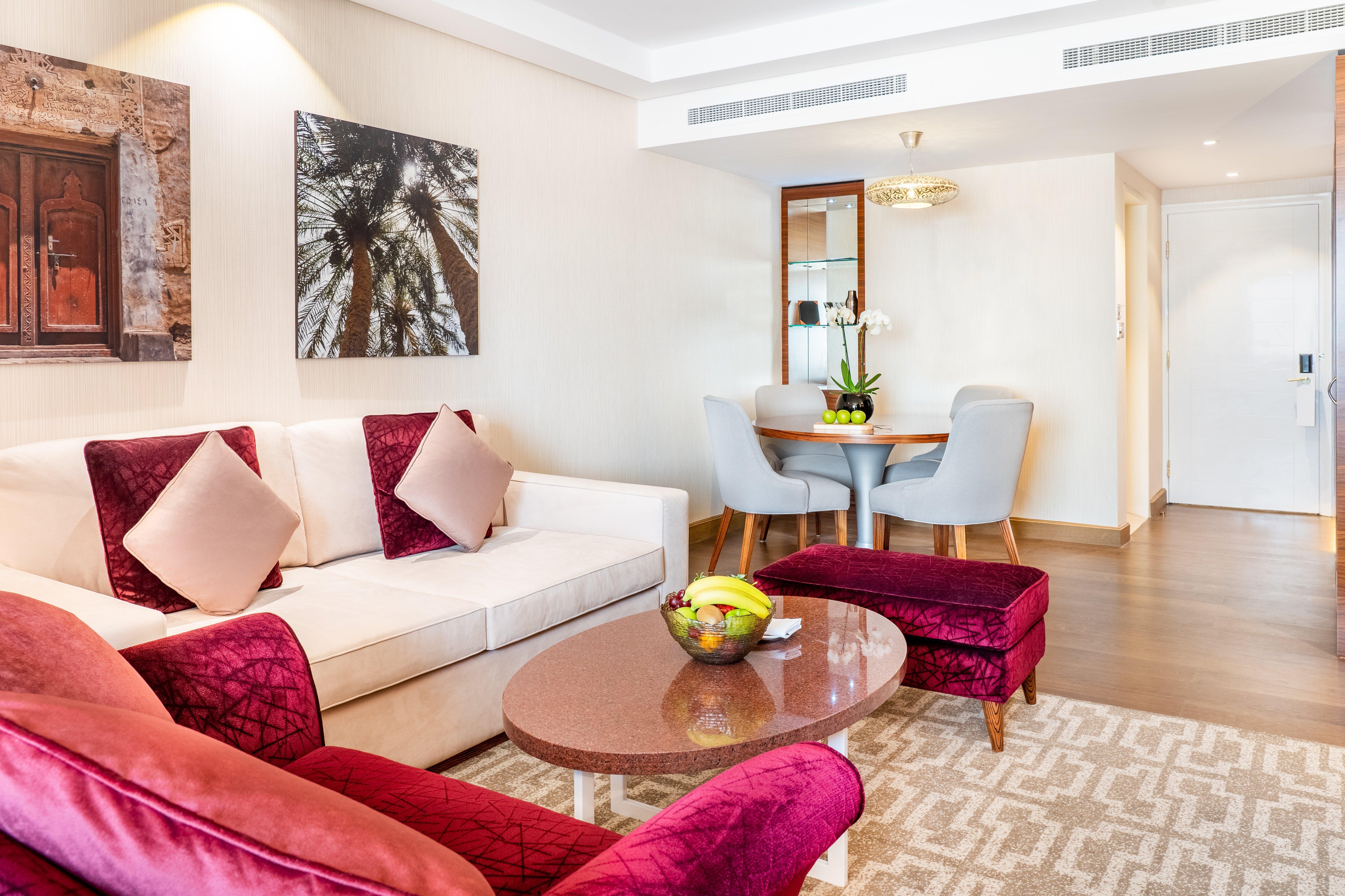 Intercontinental Bahrain, An Ihg Hotel Al-Manamah Bagian luar foto Living room